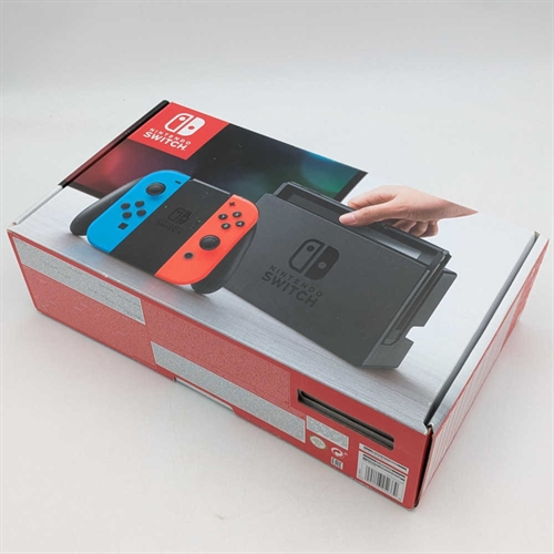 Nintendo Switch - Neon Blue & Neon Red - Konsol - Komplet I Æske - 2017 Model - SNR EPIC-CP-0033 (C Grade) (Genbrug)